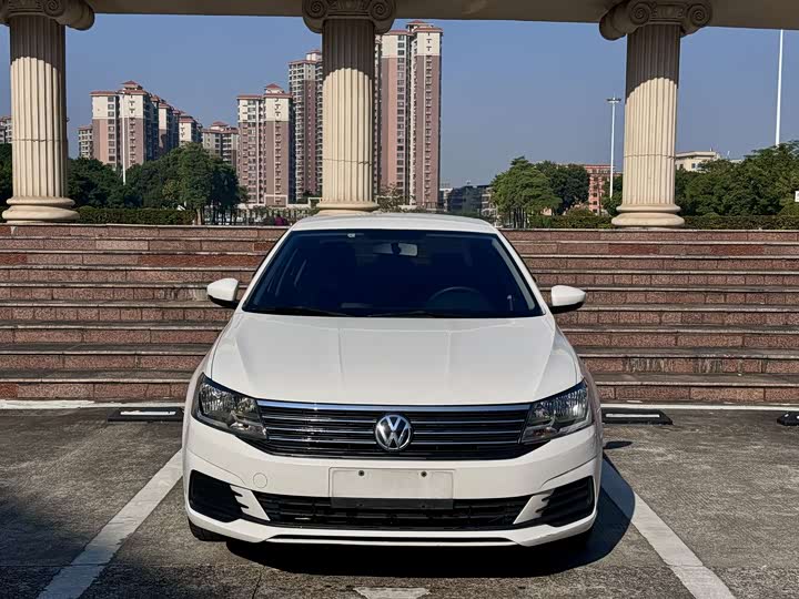 Фото 2 - Volkswagen Lavida