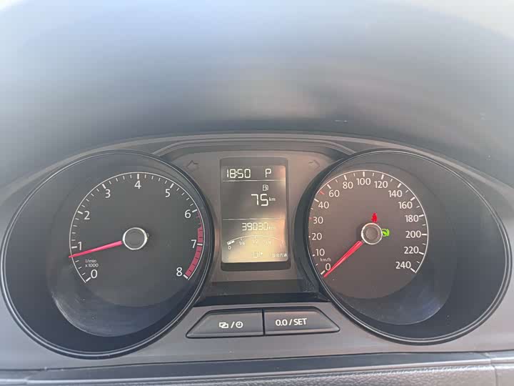 Фото 8 - Volkswagen Lavida