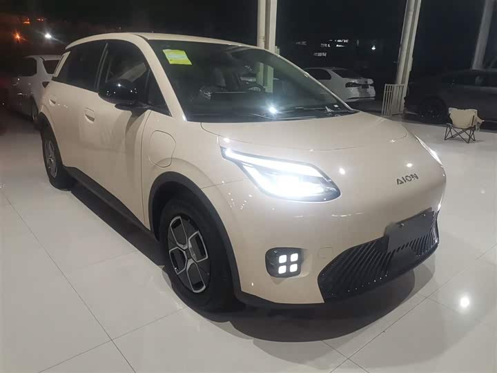 Фото 4 - GAC Aion UT