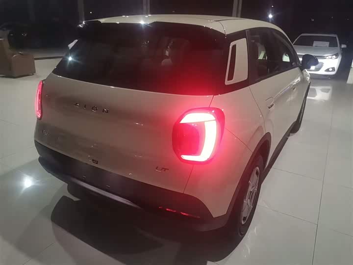 Фото 7 - GAC Aion UT