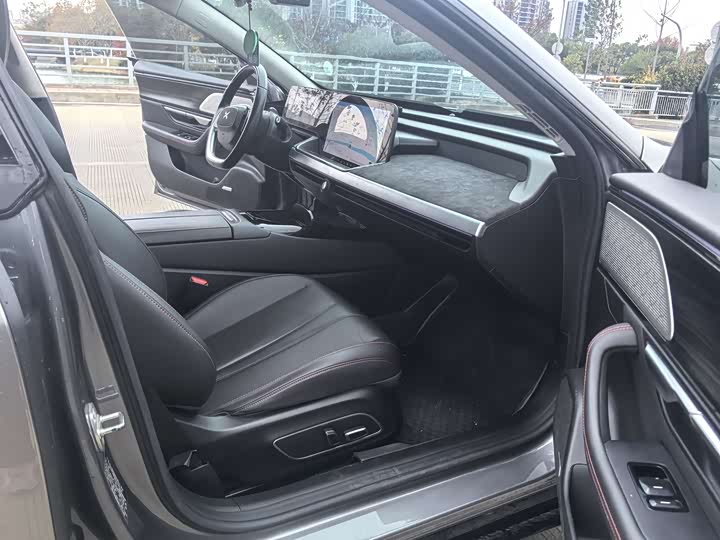 Фото 5 - XPeng P7