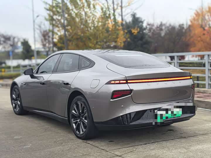 Фото 7 - XPeng P7