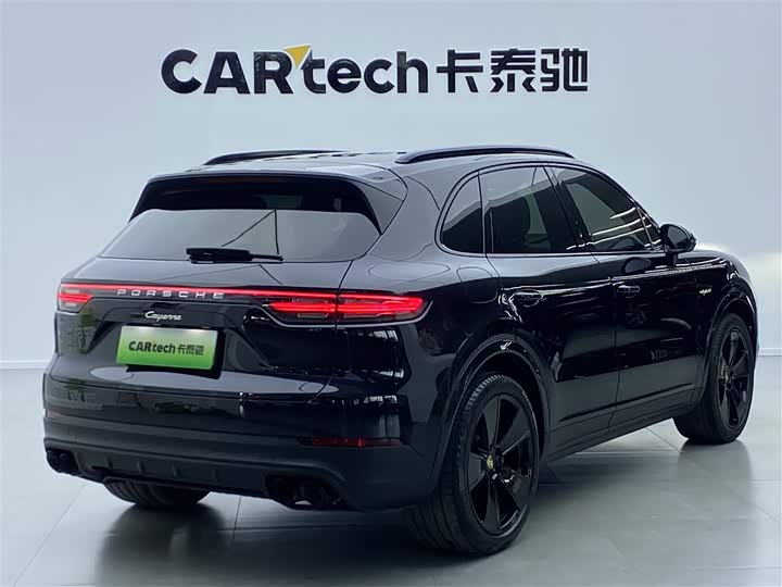 Фото 4 - Porsche Cayenne Hybrid
