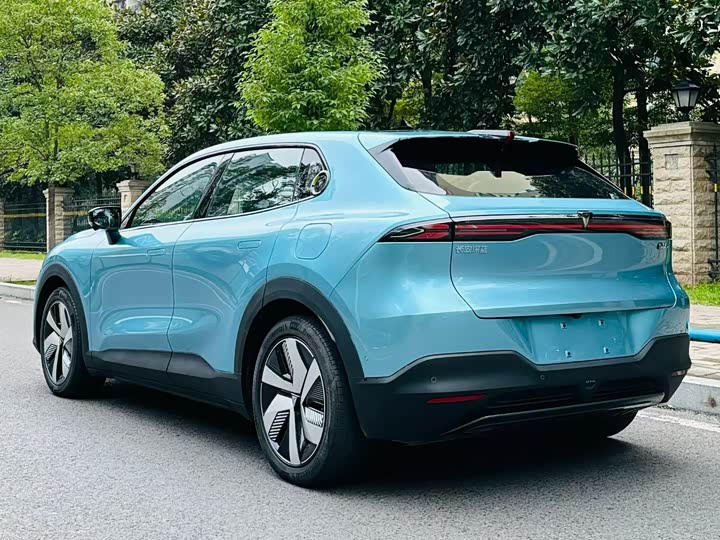 Фото 3 - Changan Deepal S05