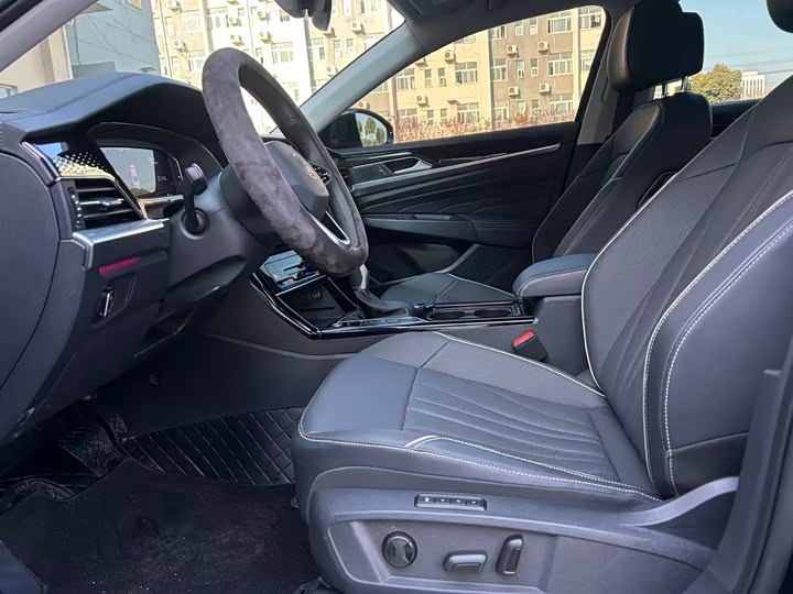 Фото 6 - Volkswagen Passat