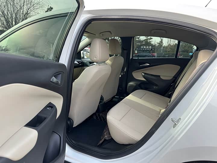 Фото 7 - Buick Excelle