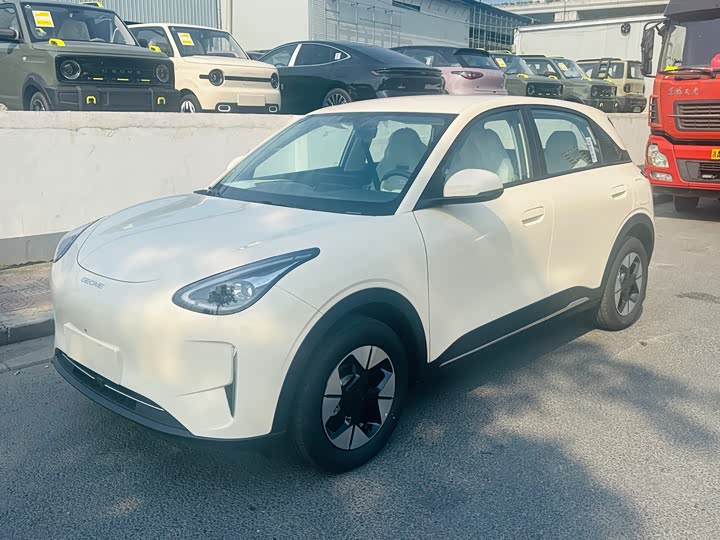 Фото 2 - Geely Galaxy Geome