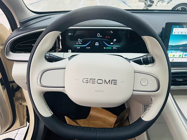 Фото 8 - Geely Galaxy Geome
