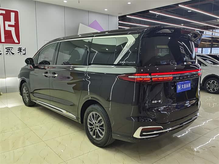 Фото 6 - Bestune M9