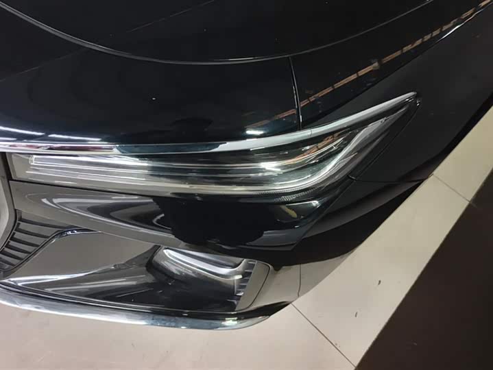 Фото 5 - Hongqi H5