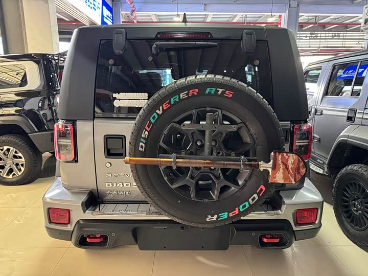 Фото 8 - BAIC Beijing BJ40