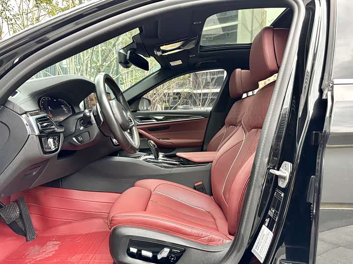 Фото 4 - BMW 5 Series