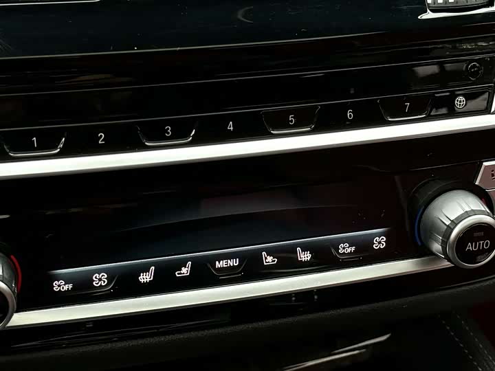 Фото 9 - BMW 5 Series