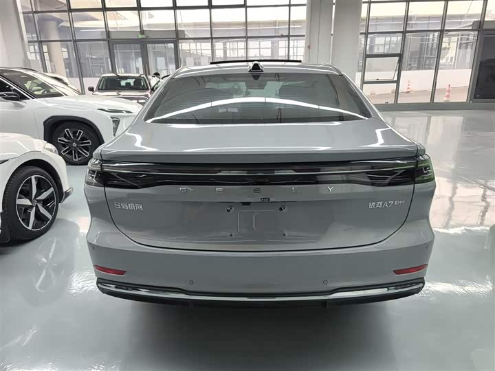 Фото 6 - Geely Galaxy A7