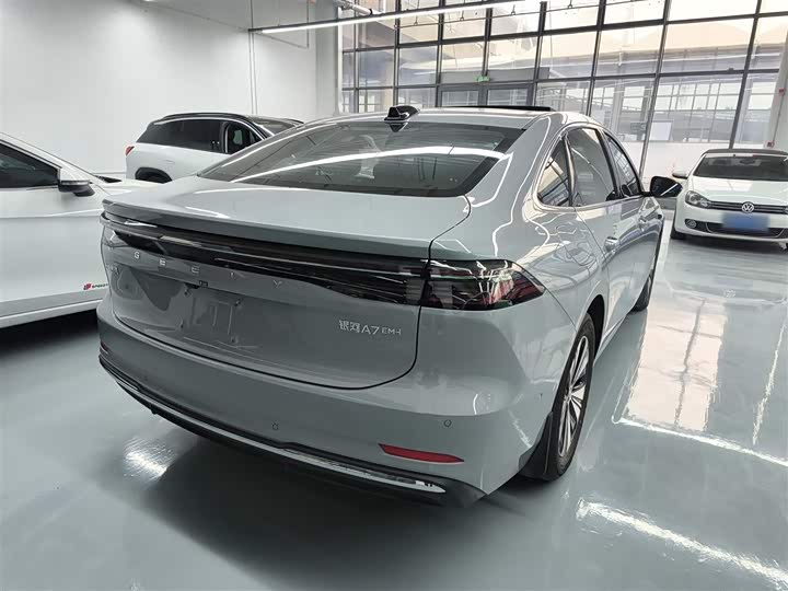 Фото 7 - Geely Galaxy A7