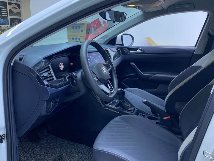 Фото 4 - Volkswagen Lavida