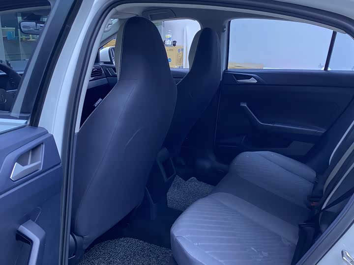 Фото 5 - Volkswagen Lavida