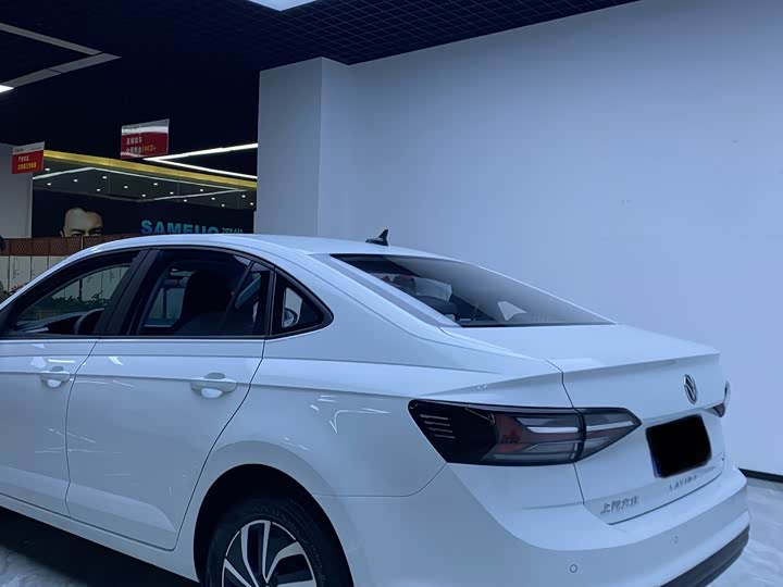 Фото 7 - Volkswagen Lavida