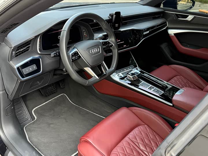 Фото 5 - Audi A7L