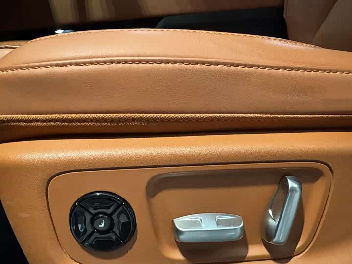 Фото 7 - LiXiang L6