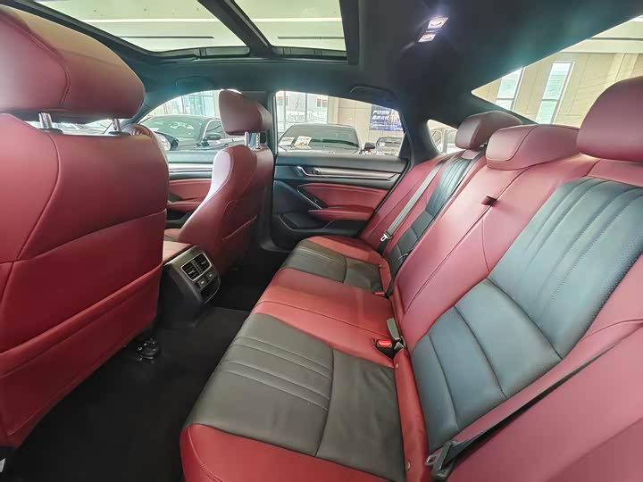 Фото 7 - Honda Inspire