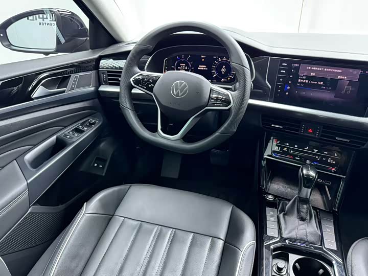 Фото 7 - Volkswagen Passat Hybrid