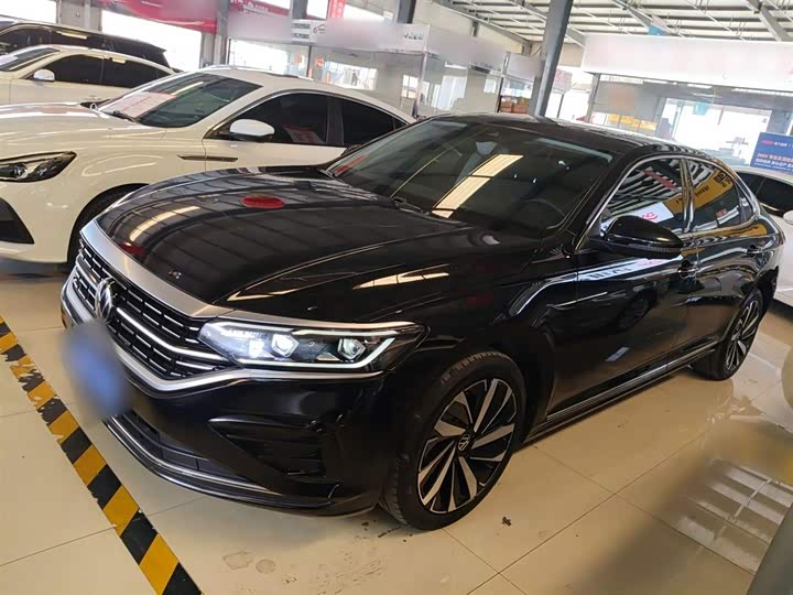 Фото 1 - Volkswagen Passat