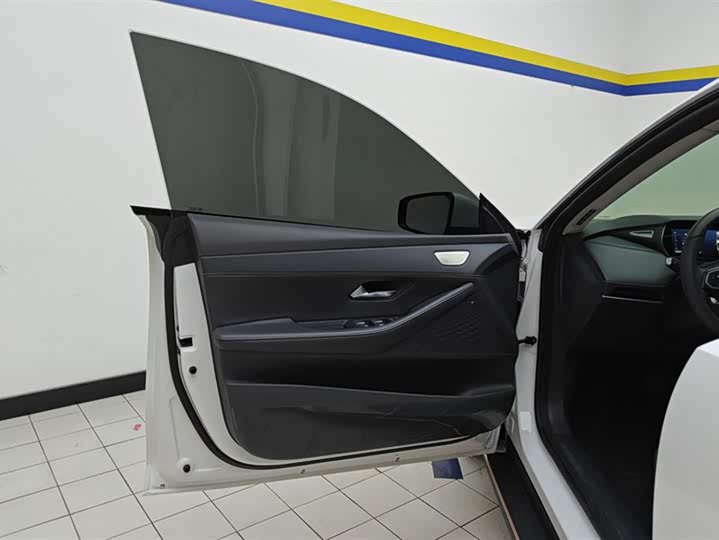 Фото 7 - Changan Deepal SL03