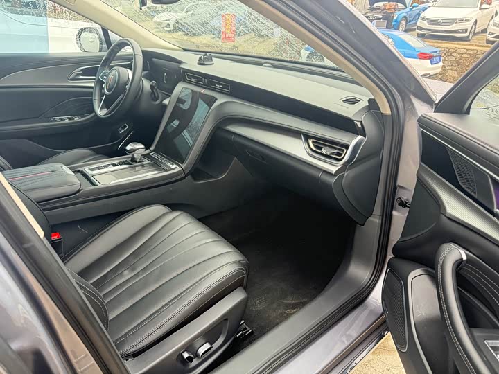 Фото 5 - Hongqi H5