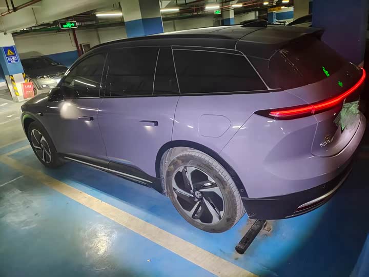 Фото 7 - Nio ES6