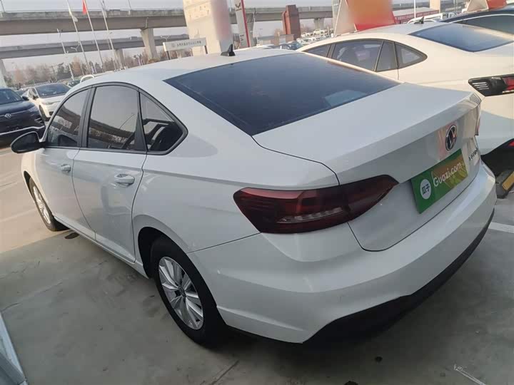 Фото 5 - Volkswagen Lavida