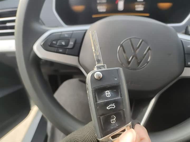 Фото 9 - Volkswagen Lavida