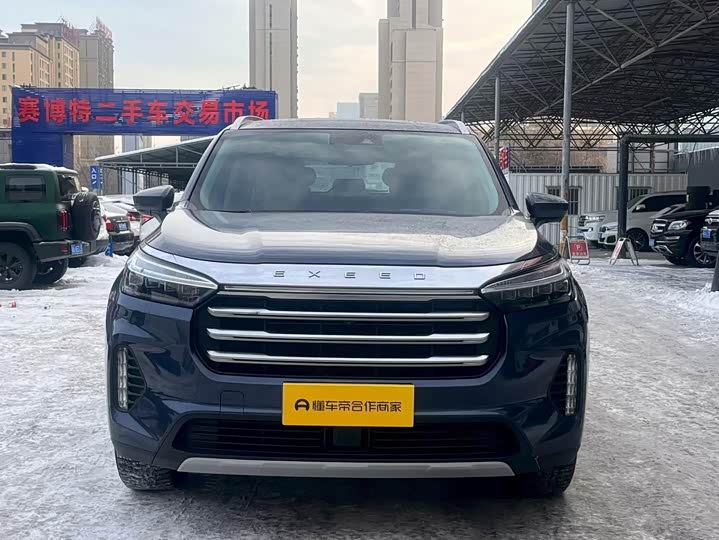 Фото 2 - Exeed VX