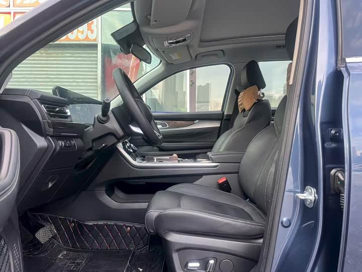 Фото 5 - Exeed VX