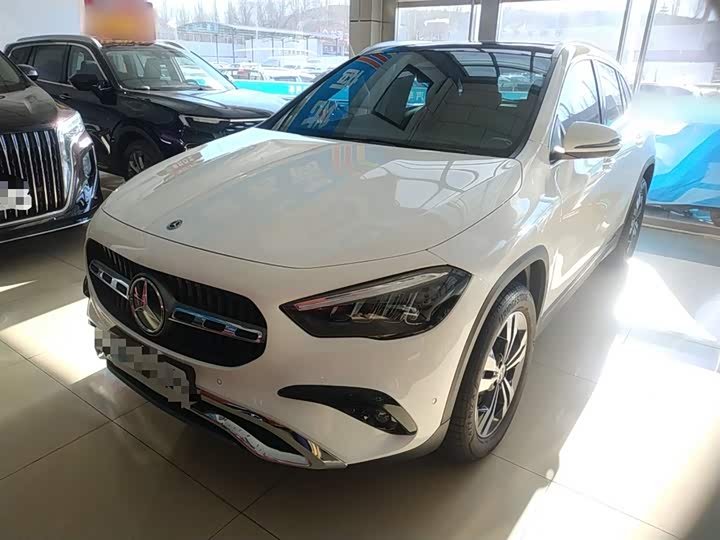 Фото 2 - Mercedes-Benz GLA-Class