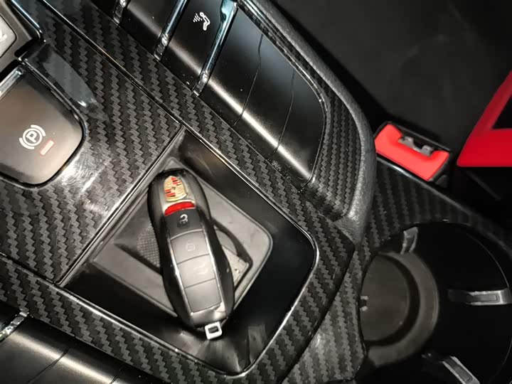 Фото 9 - Porsche Macan