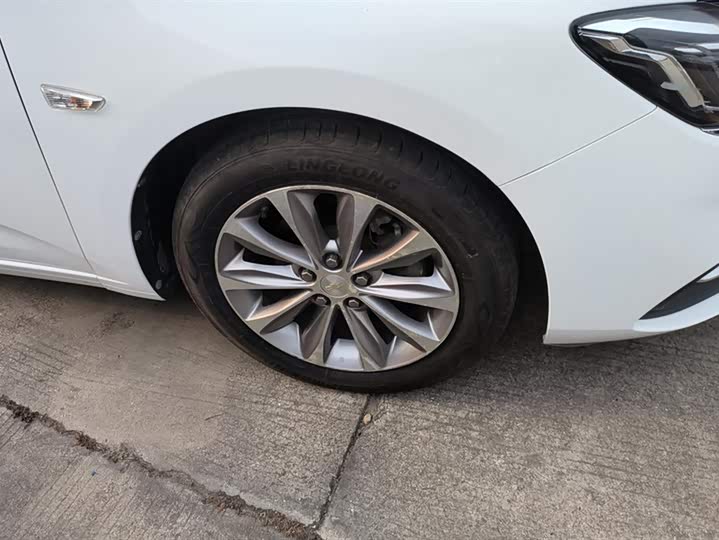 Фото 6 - Chevrolet Monza