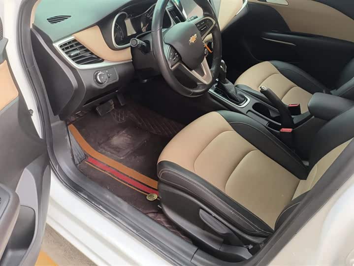 Фото 9 - Chevrolet Monza