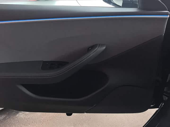 Фото 7 - Tesla Model 3