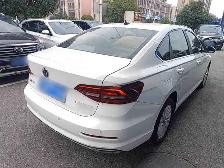 Фото 7 - Volkswagen Lavida