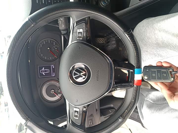 Фото 9 - Volkswagen Lavida