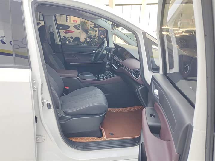 Фото 8 - GAC Trumpchi M6