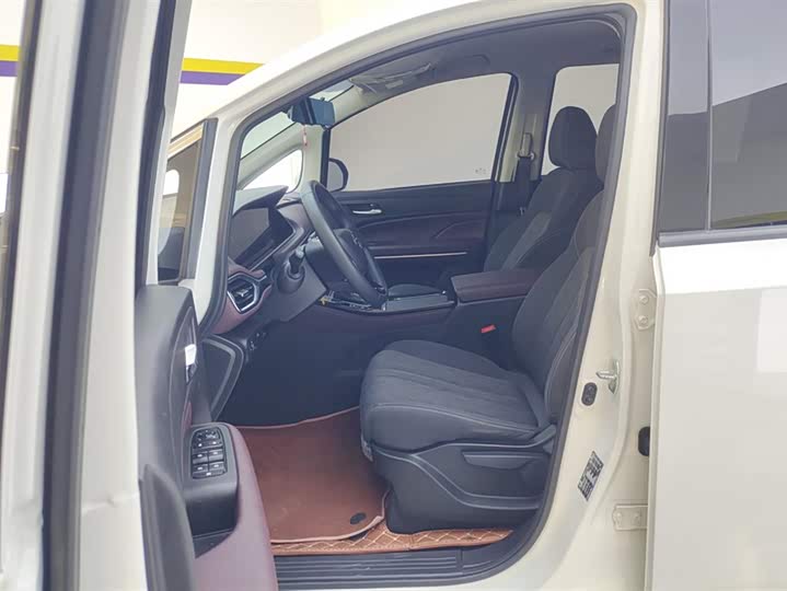 Фото 9 - GAC Trumpchi M6