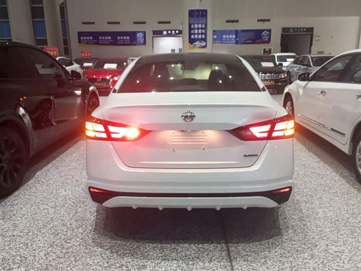 Фото 6 - Nissan Teana