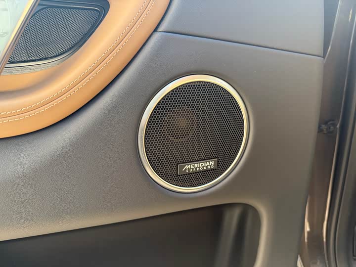 Фото 8 - Land Rover Discovery Sport