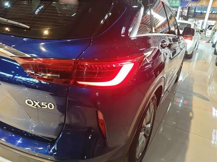 Фото 8 - Infiniti QX50