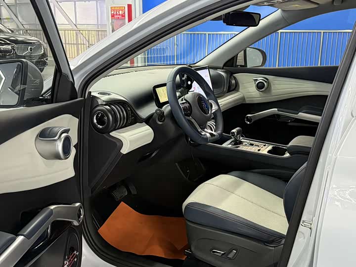 Фото 7 - BYD Yuan Plus