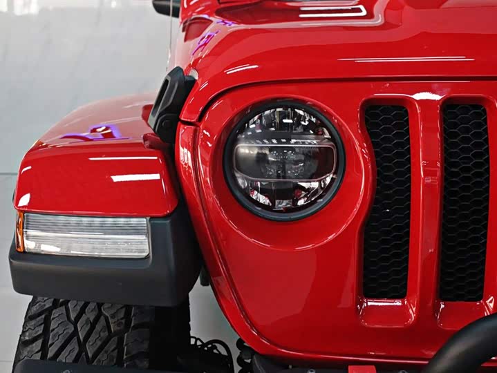 Фото 3 - Jeep Wrangler