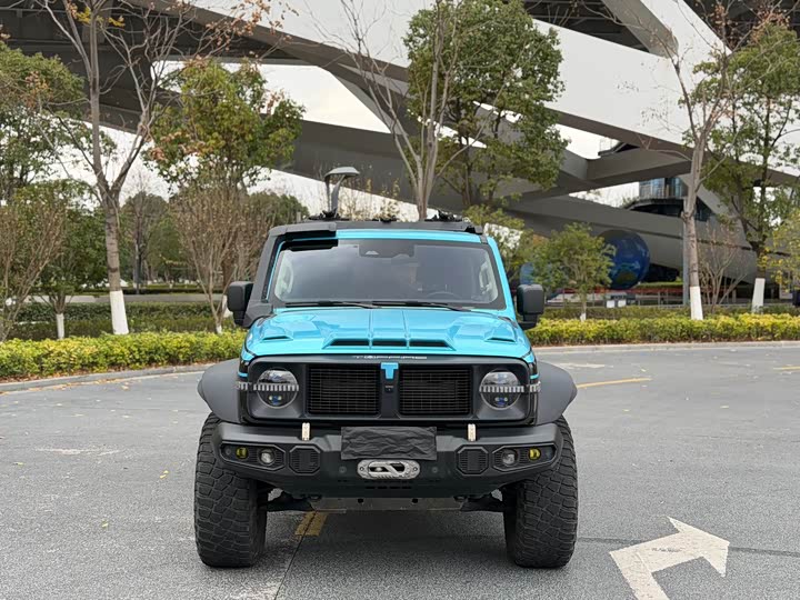 Фото 2 - Tank 300