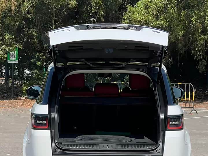 Фото 9 - Land Rover Range Rover Sport